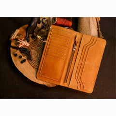 Sunlit Stretch | Classic Masterpiece | Long Leather Wallet | Camel - Przewalske
