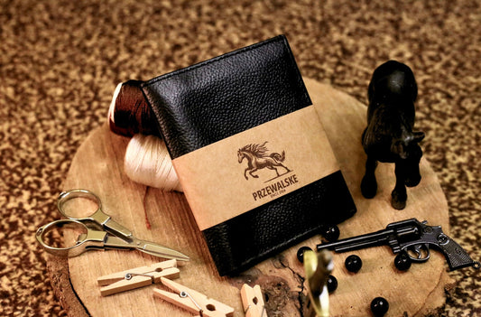 20 Reasons Why the Best Wallet for Men is Full Grain Leather - Przewalske