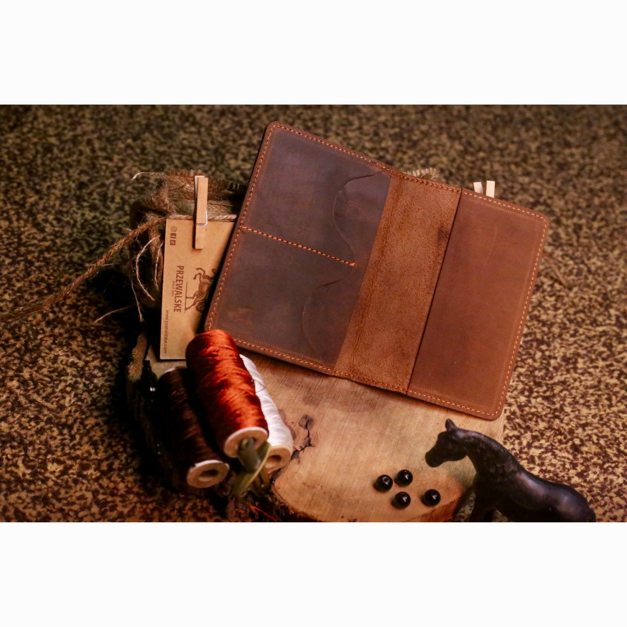 Classic Wanderer | Rugged Leather Passport Holder - Przewalske