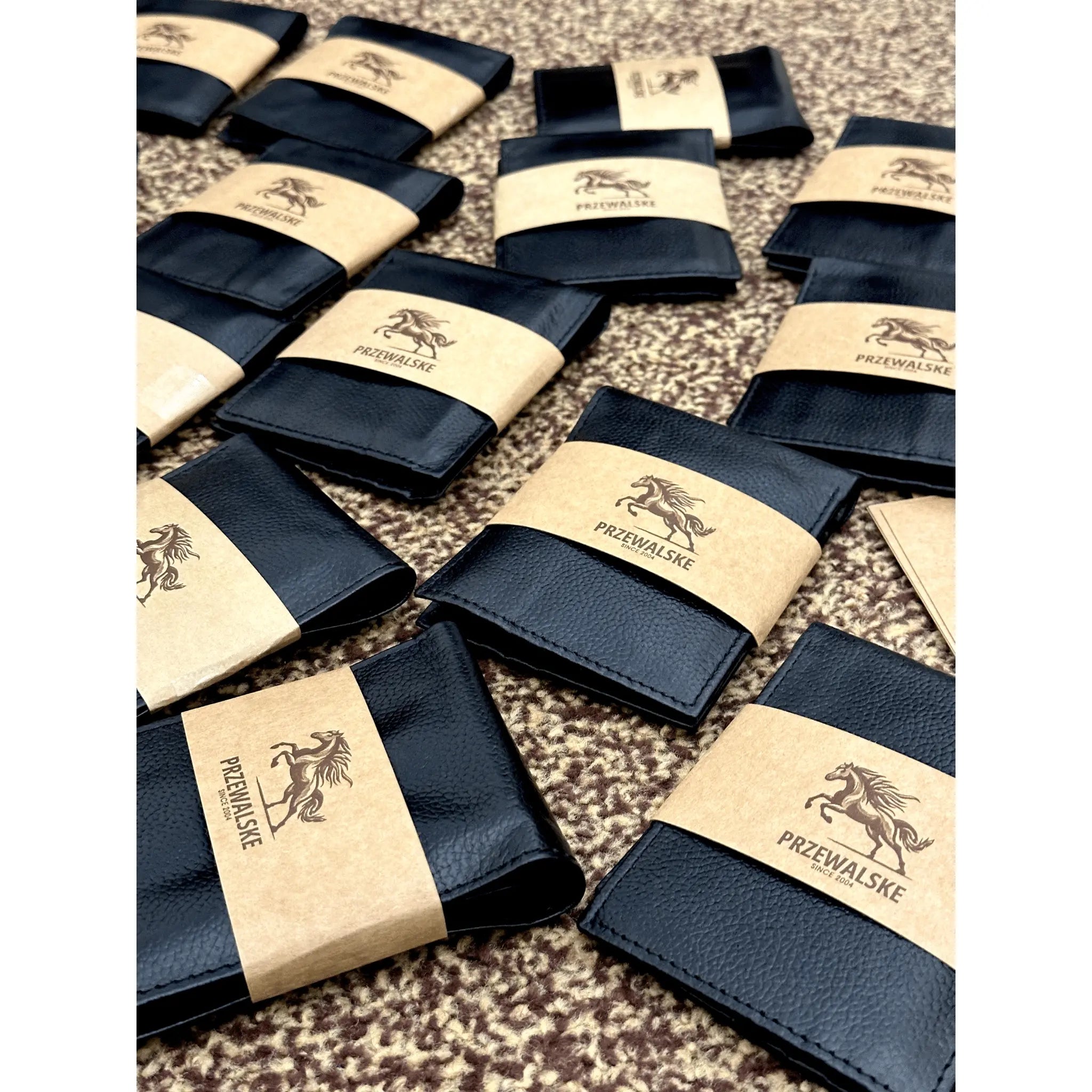 Luxury Defined | Bi - Fold Full - Grain Leather Wallet | Rich Black & Dark Brown - Przewalske