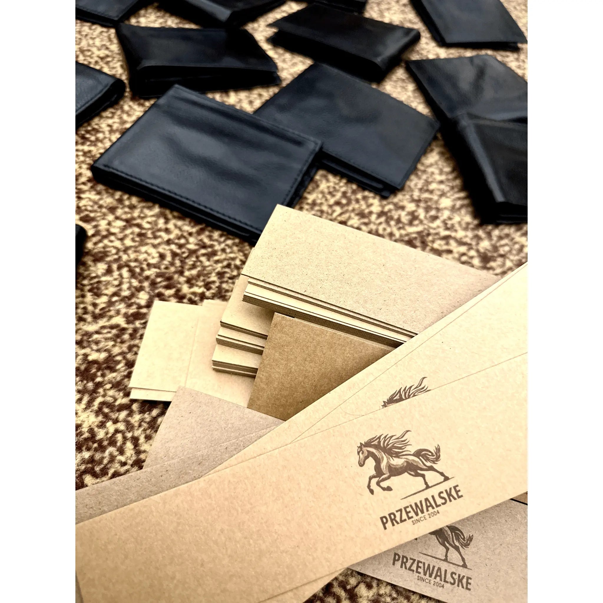 Luxury Defined | Bi - Fold Full - Grain Leather Wallet | Rich Black & Dark Brown - Przewalske